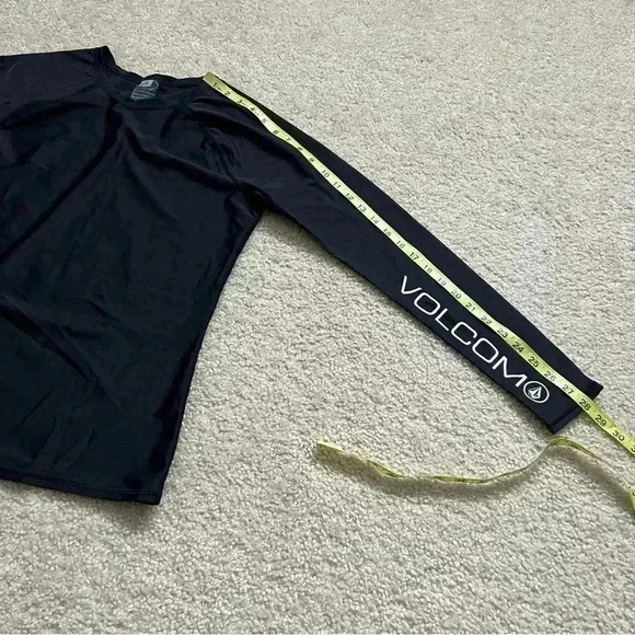 VOLCOM Black Simply Solid Long Sleeve Rashguard Swim Top Women’s Size XL. - Picture 4 of 14